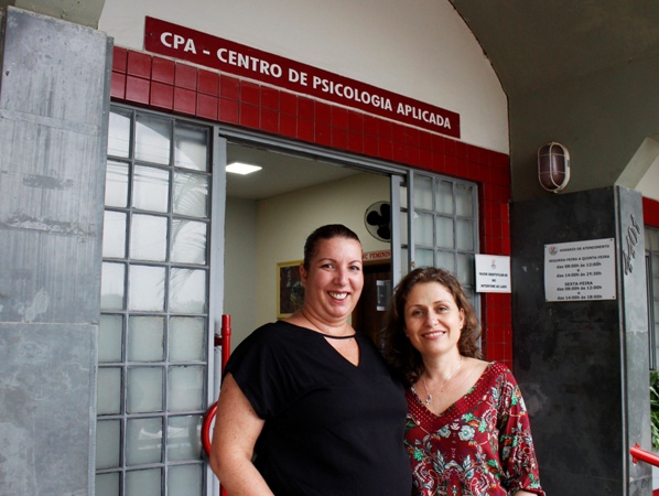 Professoras Danielle Jardim Barreto e Clarice Regina Catelan Ferreira, coordenadoras do CPA