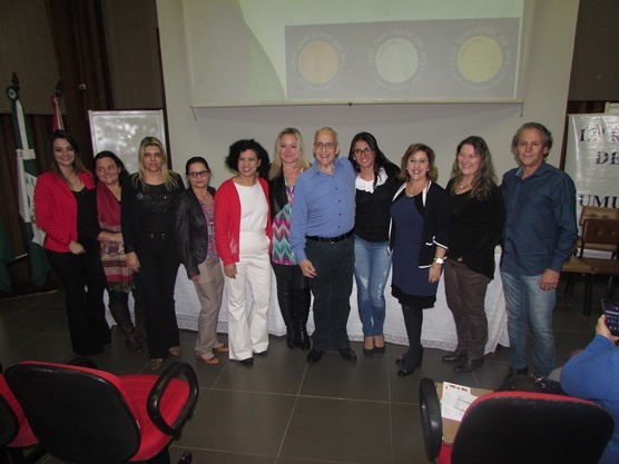 Os servidores da 12ª Regional de Saúde foram homenageados pelo secretário Nardi