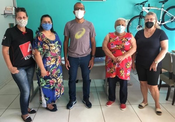 Diretoria da Apafibro, juntamente com o secretário de Esportes de Umuarama, Jefinho 