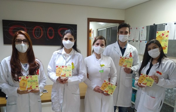 Farmacêuticos: Luciely Biaca Campanholi Galharino, Kemily Santos Corrêa, Danilo Antônio Andriato Alarcon, Bianca Luzia Rocatelli Zuin, Elaine Lopes Botelho Lourenço