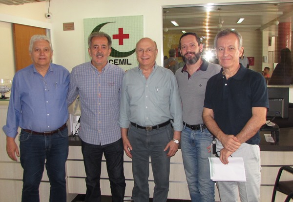 O deputado federal Dr. Osmar Serraglio foi recebido por médicos e diretores do Cemil