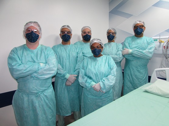 Dr. Renato Ricci Kauffmann e parte da equipe de enfermagem e fisioterapia 