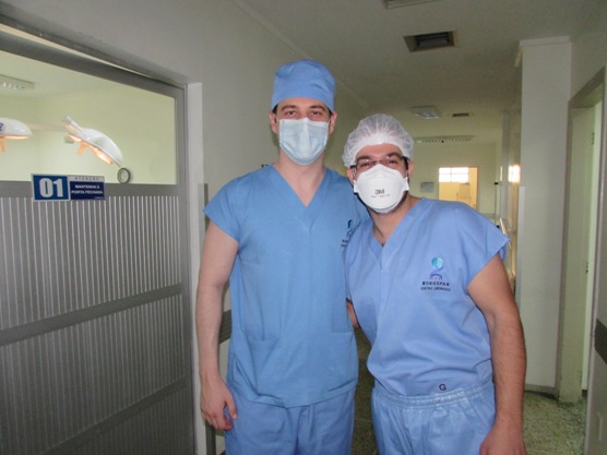 Dr. Gustavo Mohr e Dr. Sergio Quadrado - Centro Cirúrgico Norospar
