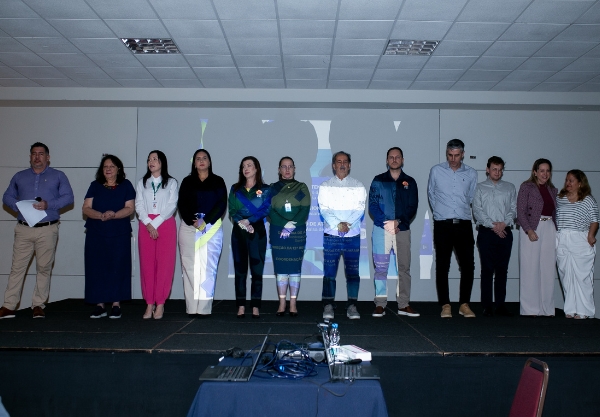 A abertura contou com a presença de diversas autoridades de saúde